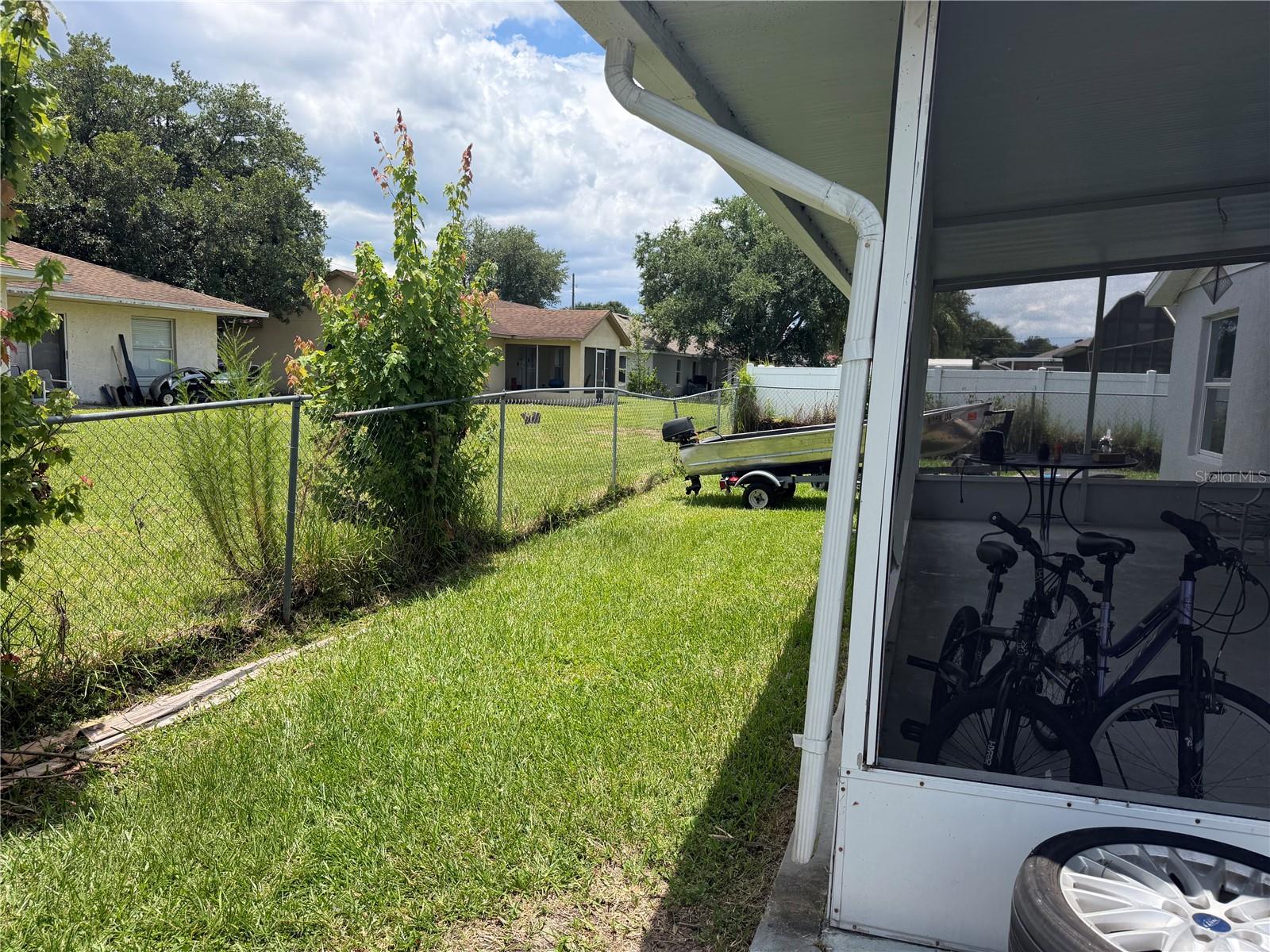 1127 Gardanne Ct Property Photo 15