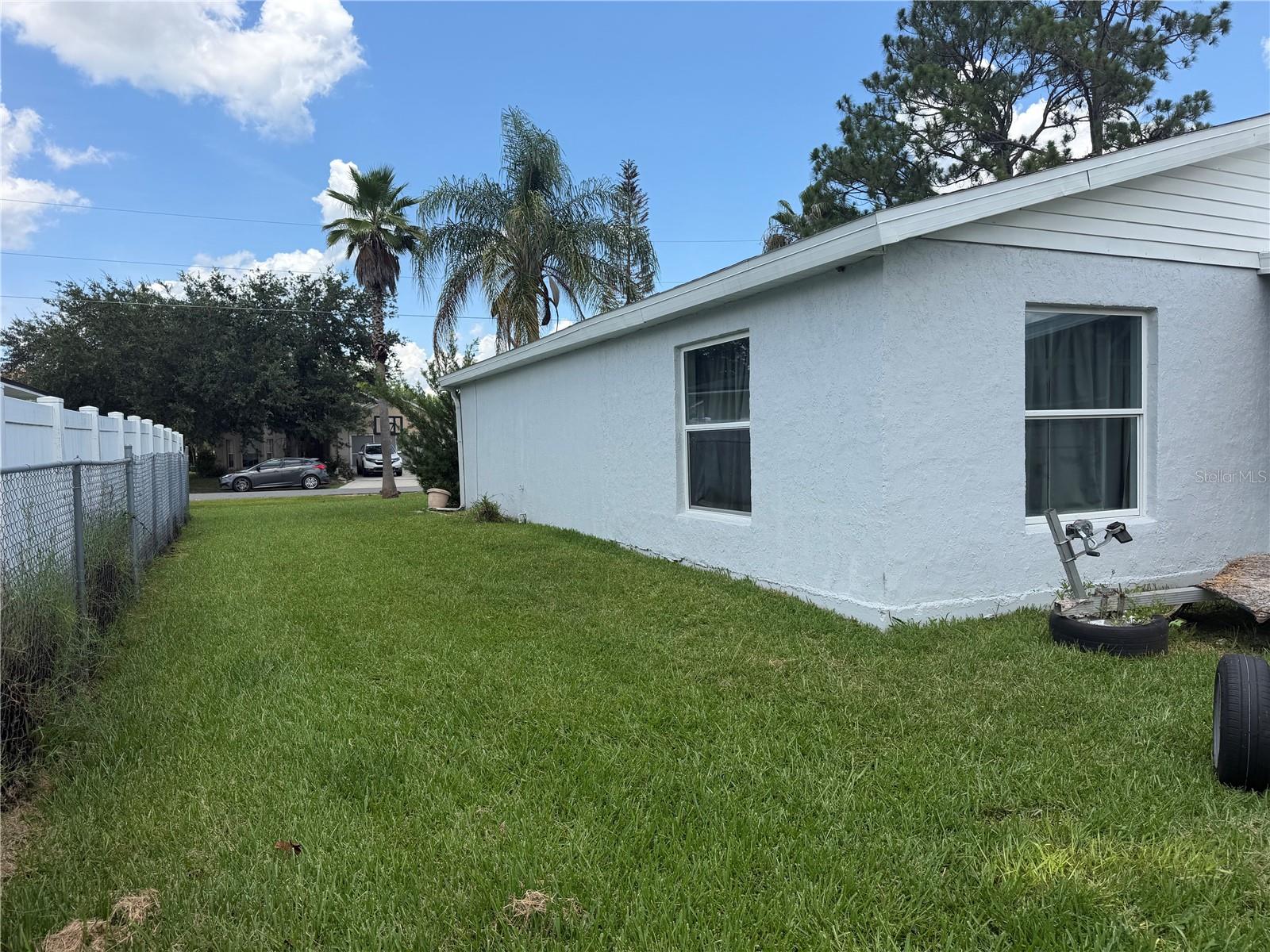 1127 Gardanne Ct Property Photo 16