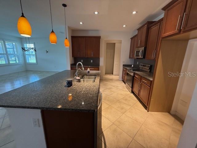 1284 Bonita Canyon Dr Property Photo 5
