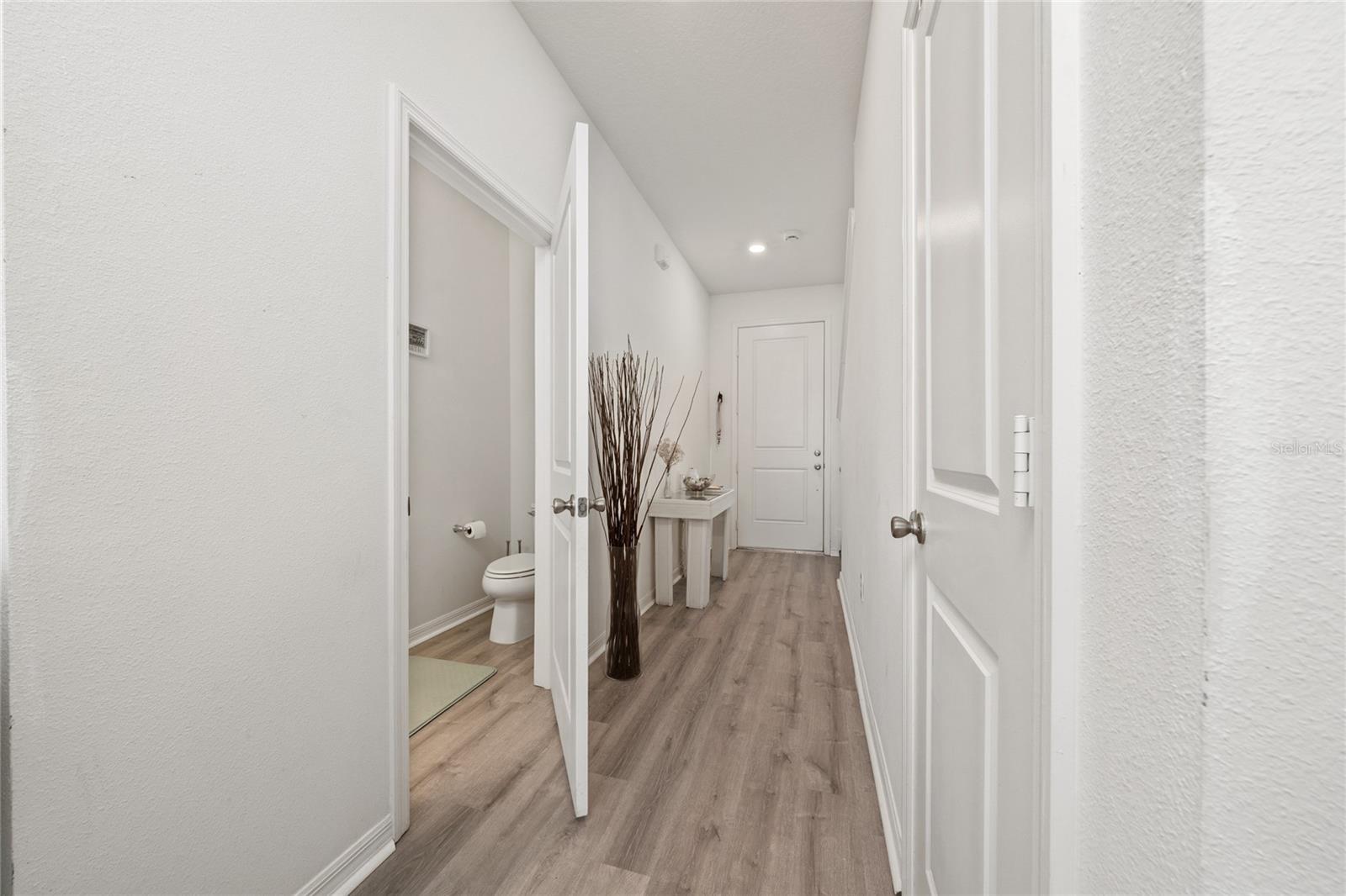 211 Ash Way Property Photo 14
