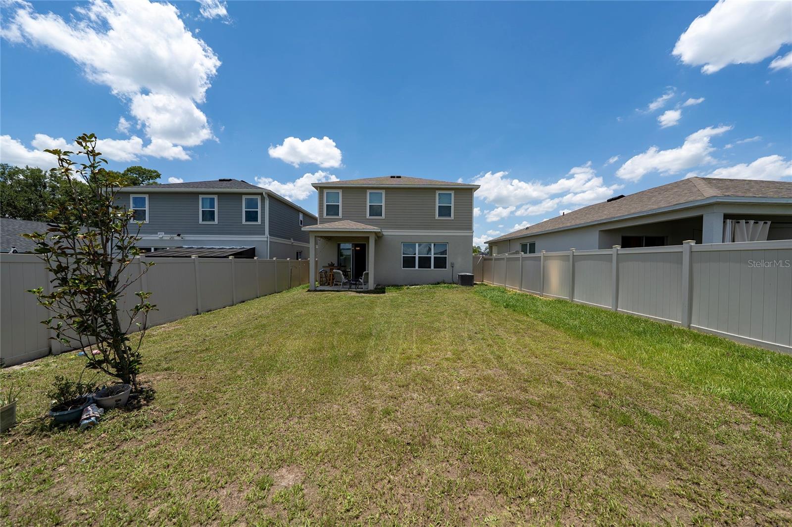 211 Ash Way Property Photo 35