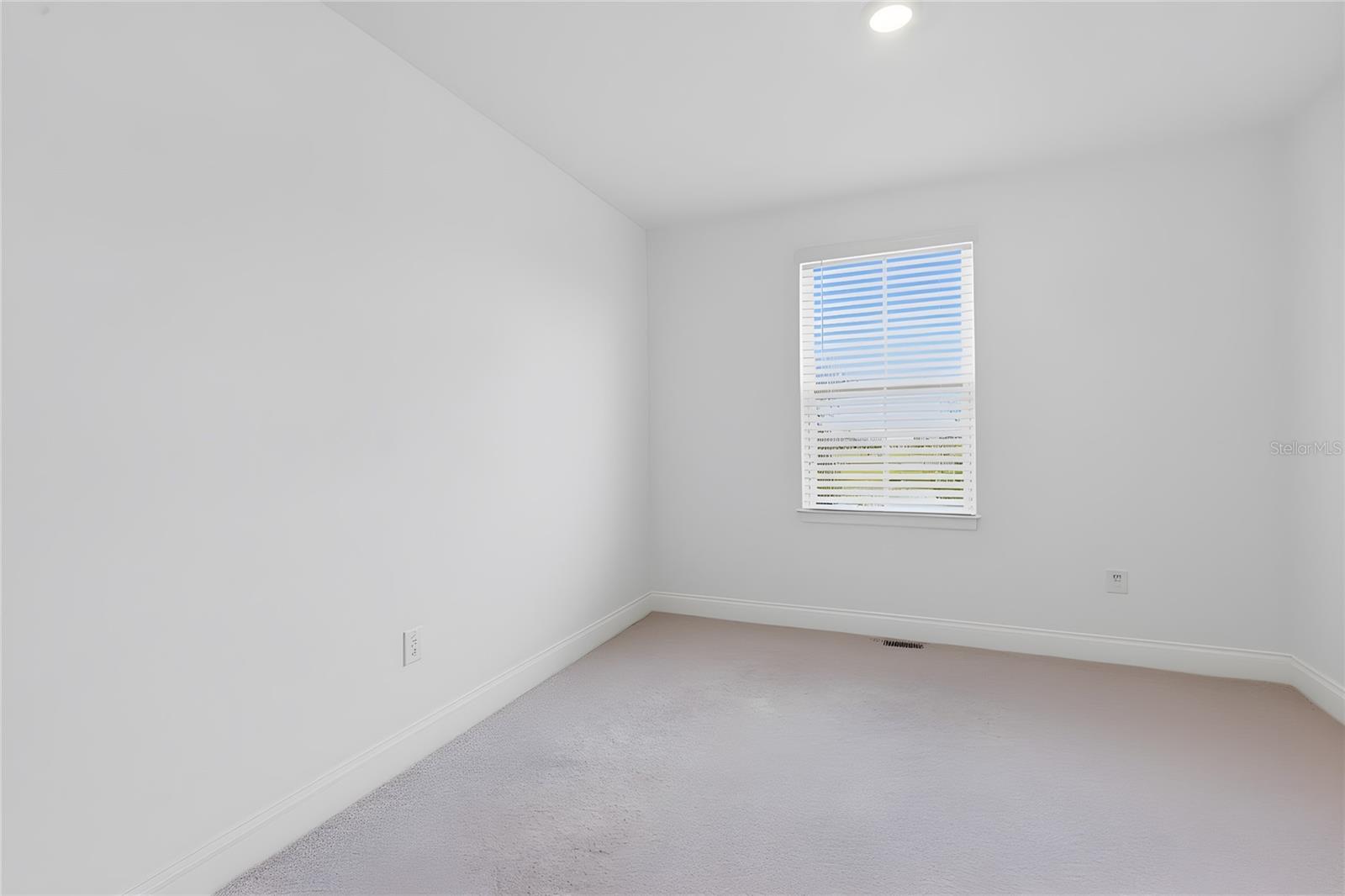 832 Longboat Dr Property Photo 49