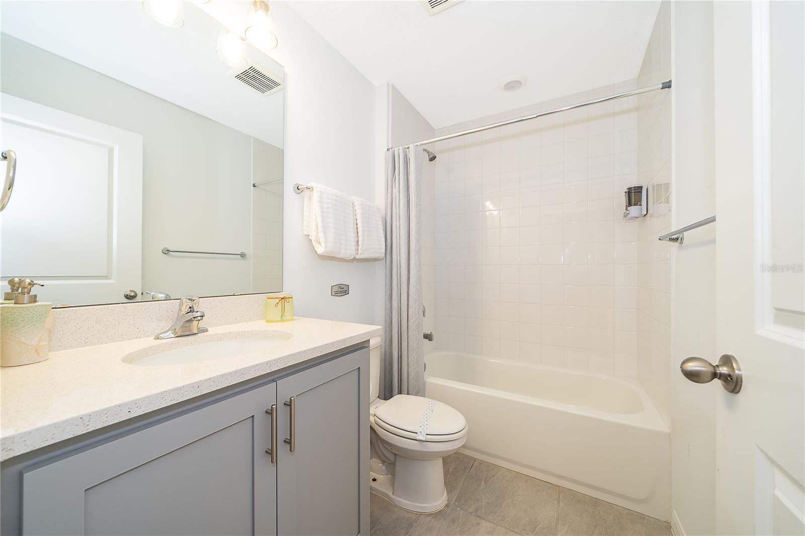 634 Longboat Dr Property Photo 31