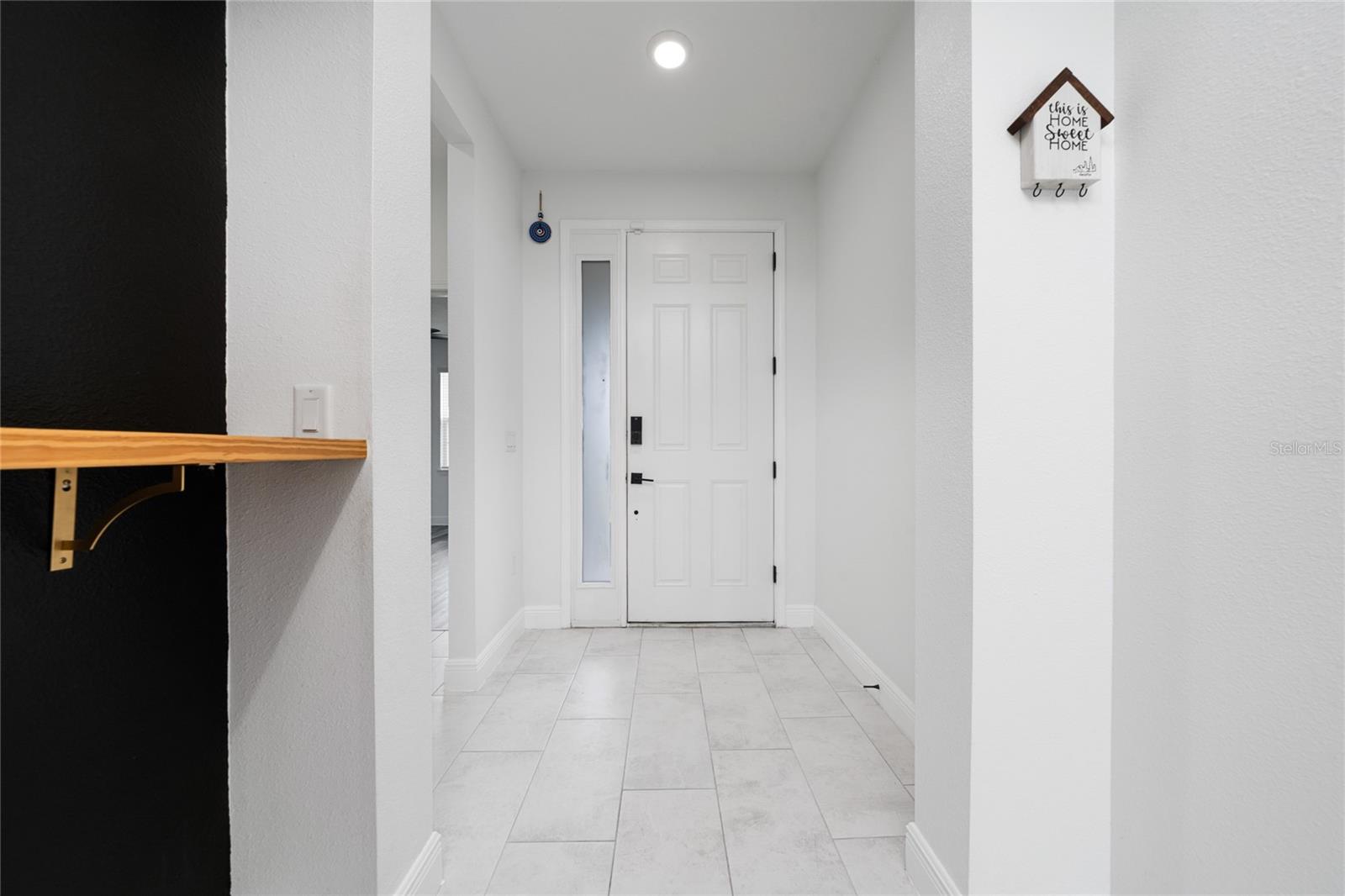 2591 Seagirt Way Property Photo 3