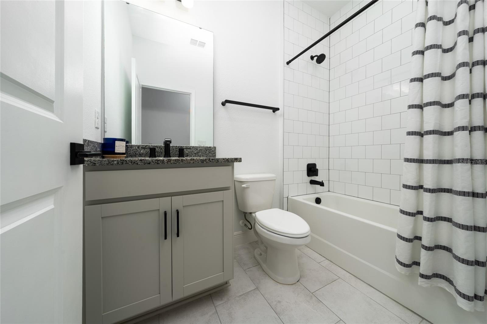 2591 Seagirt Way Property Photo 6