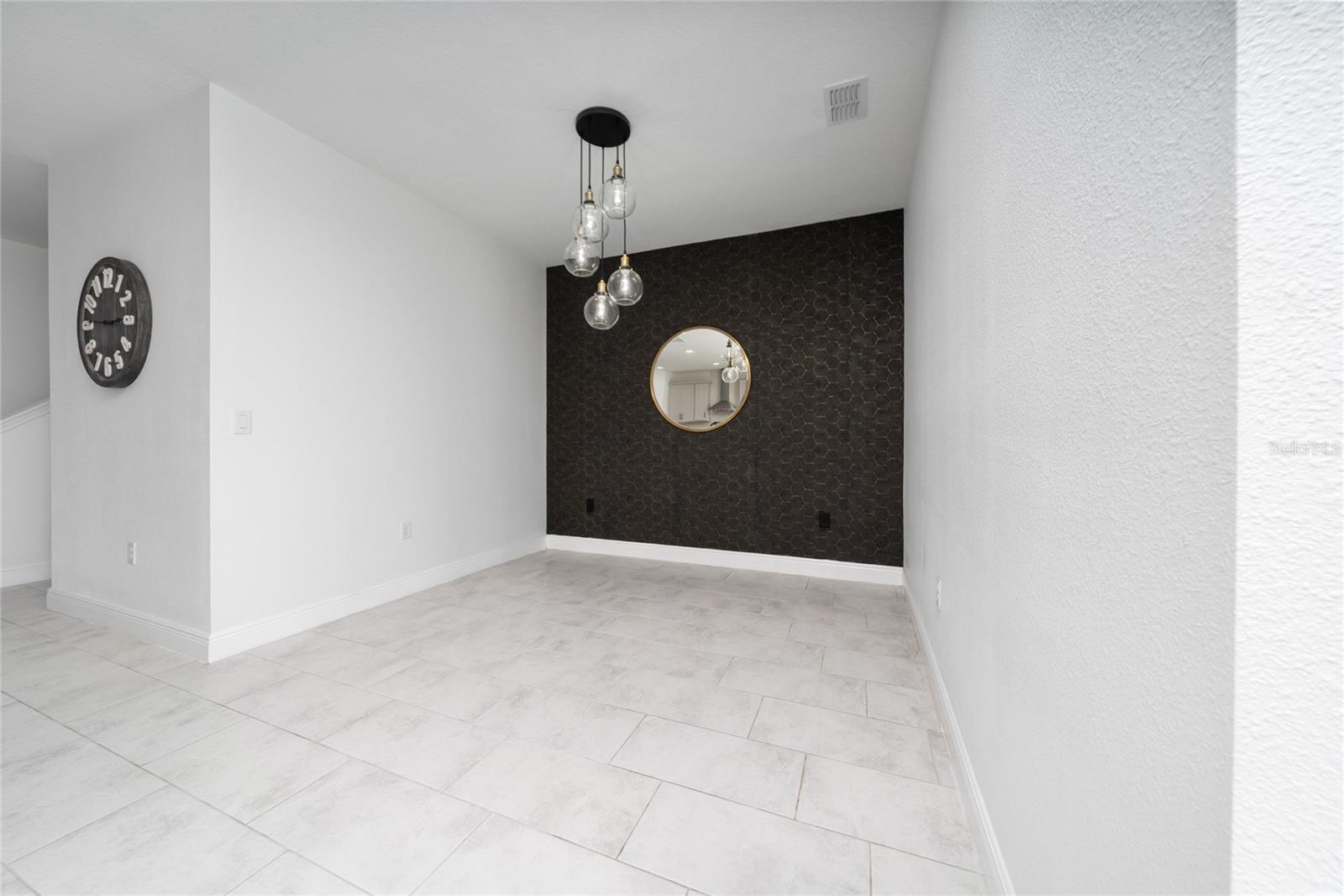 2591 Seagirt Way Property Photo 11