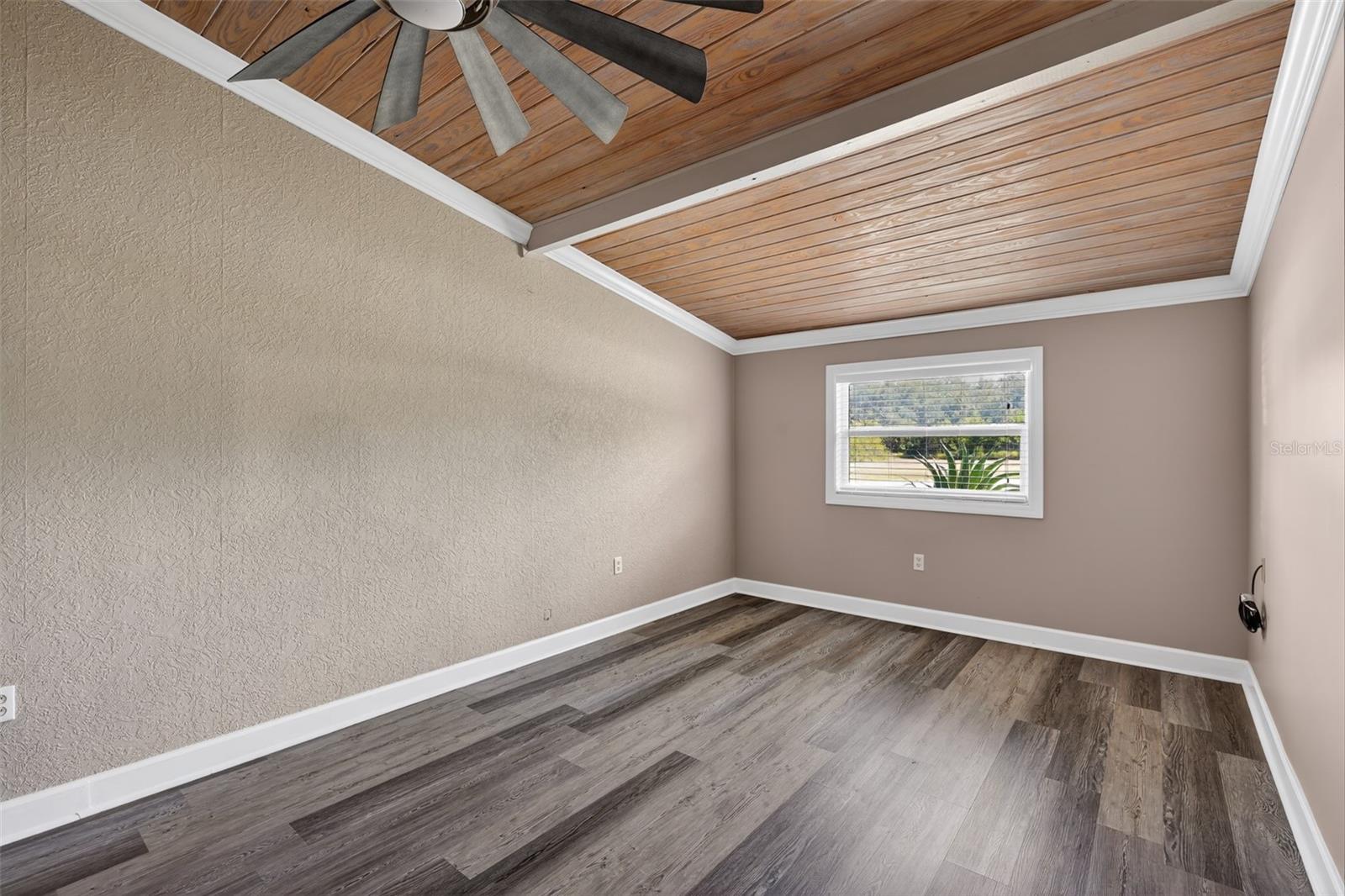 1330 S Shore Dr Property Photo 34