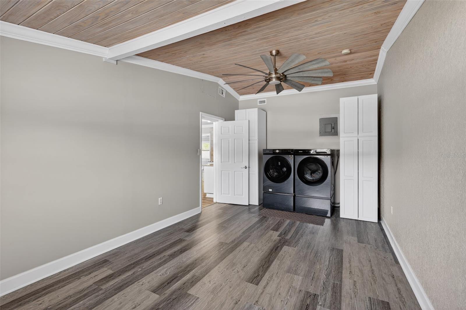 1330 S Shore Dr Property Photo 15