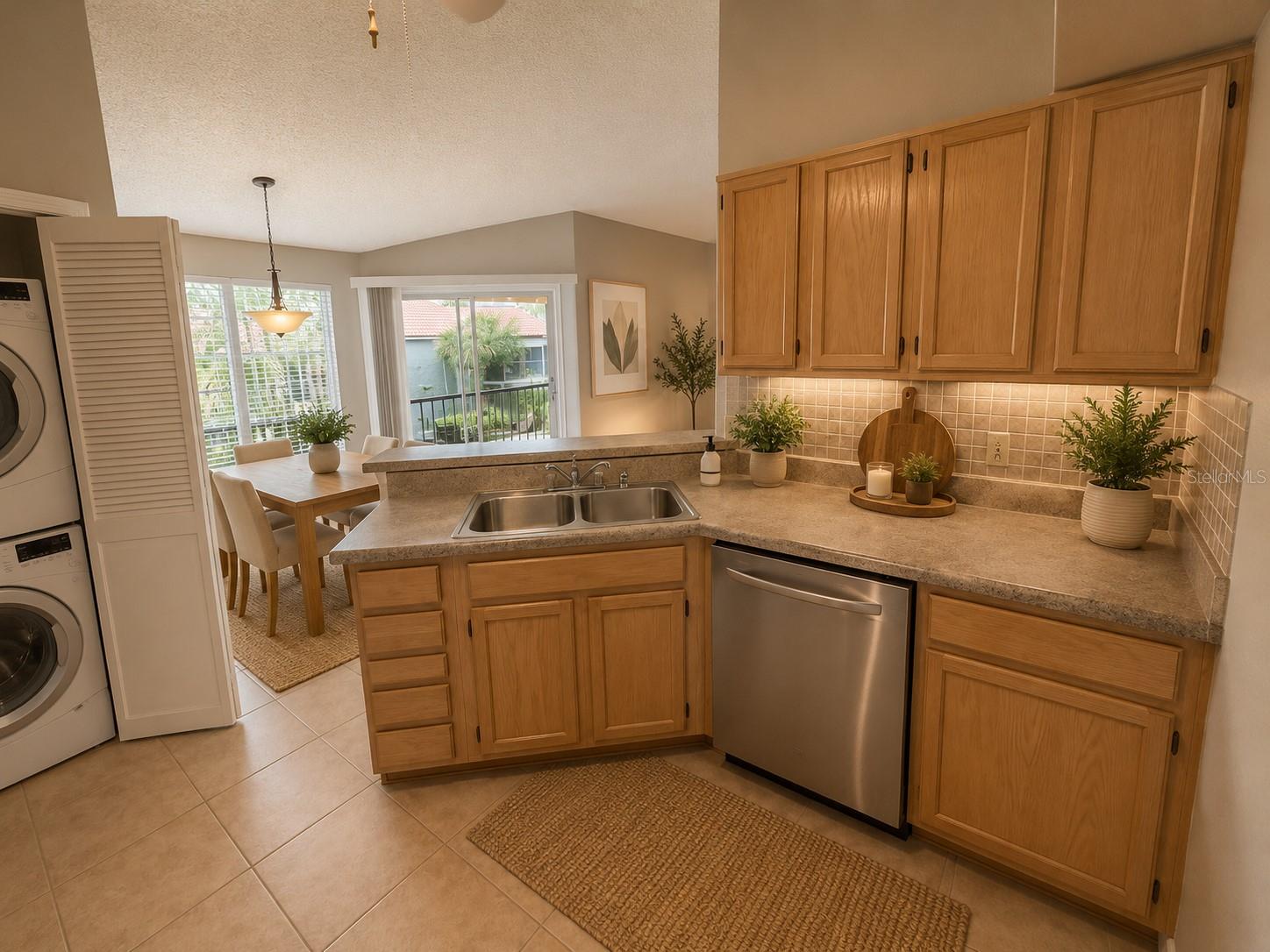 4807 Normandy Place #202 Property Photo 8