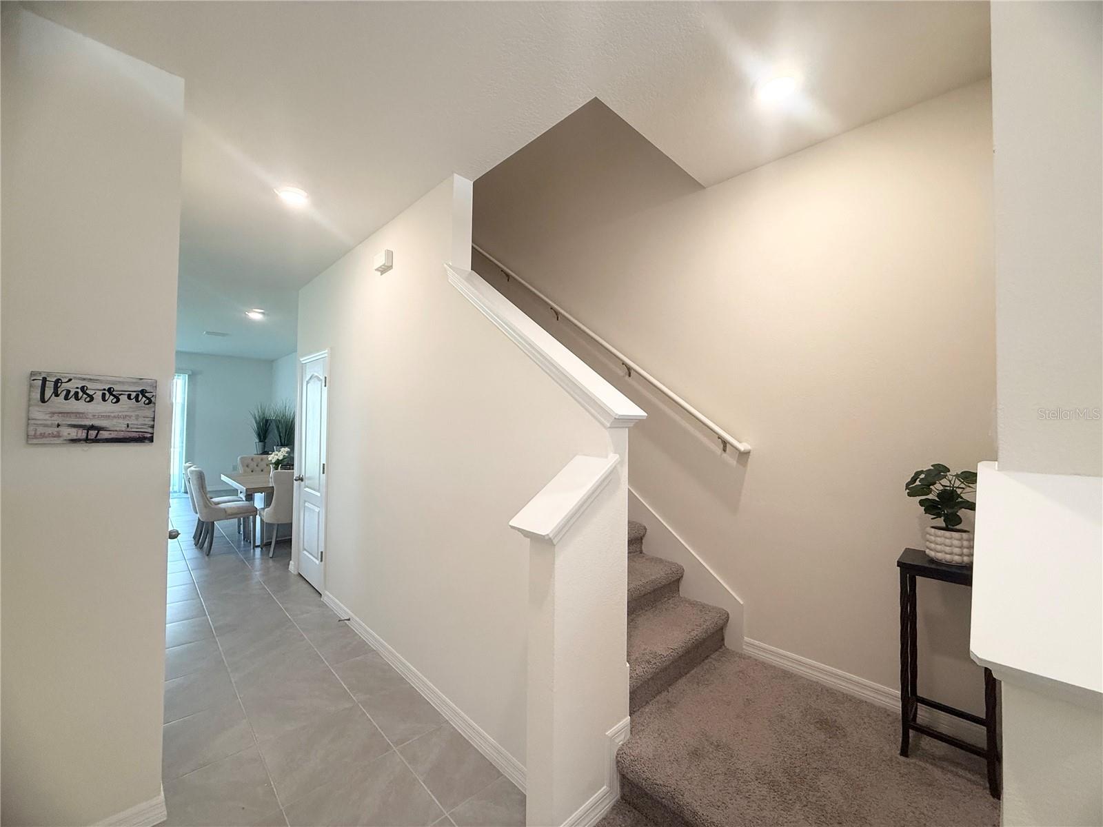 1503 Isleta Loop Property Photo 4