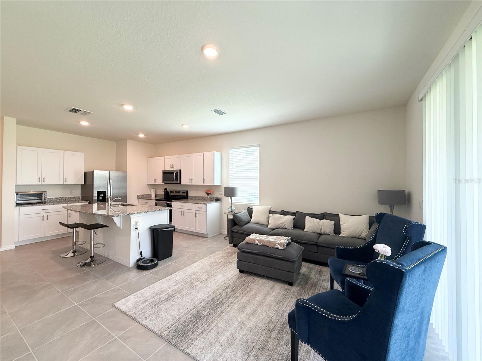 1503 Isleta Loop Property Photo 14