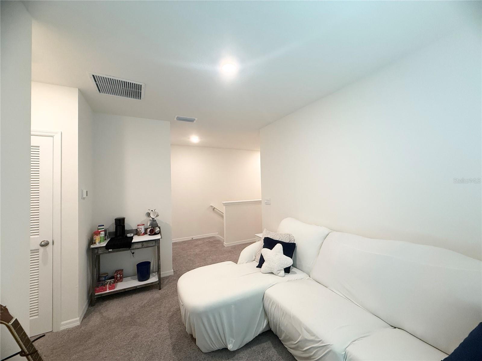 1503 Isleta Loop Property Photo 18