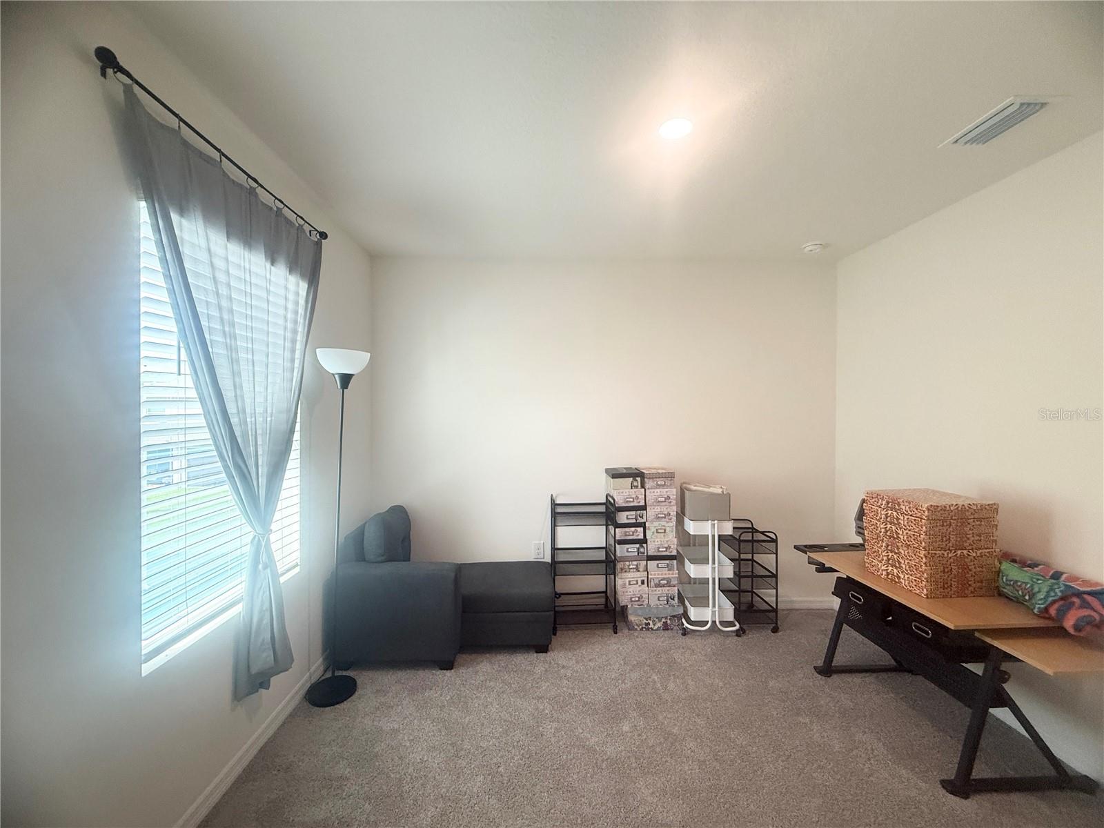 1503 Isleta Loop Property Photo 33