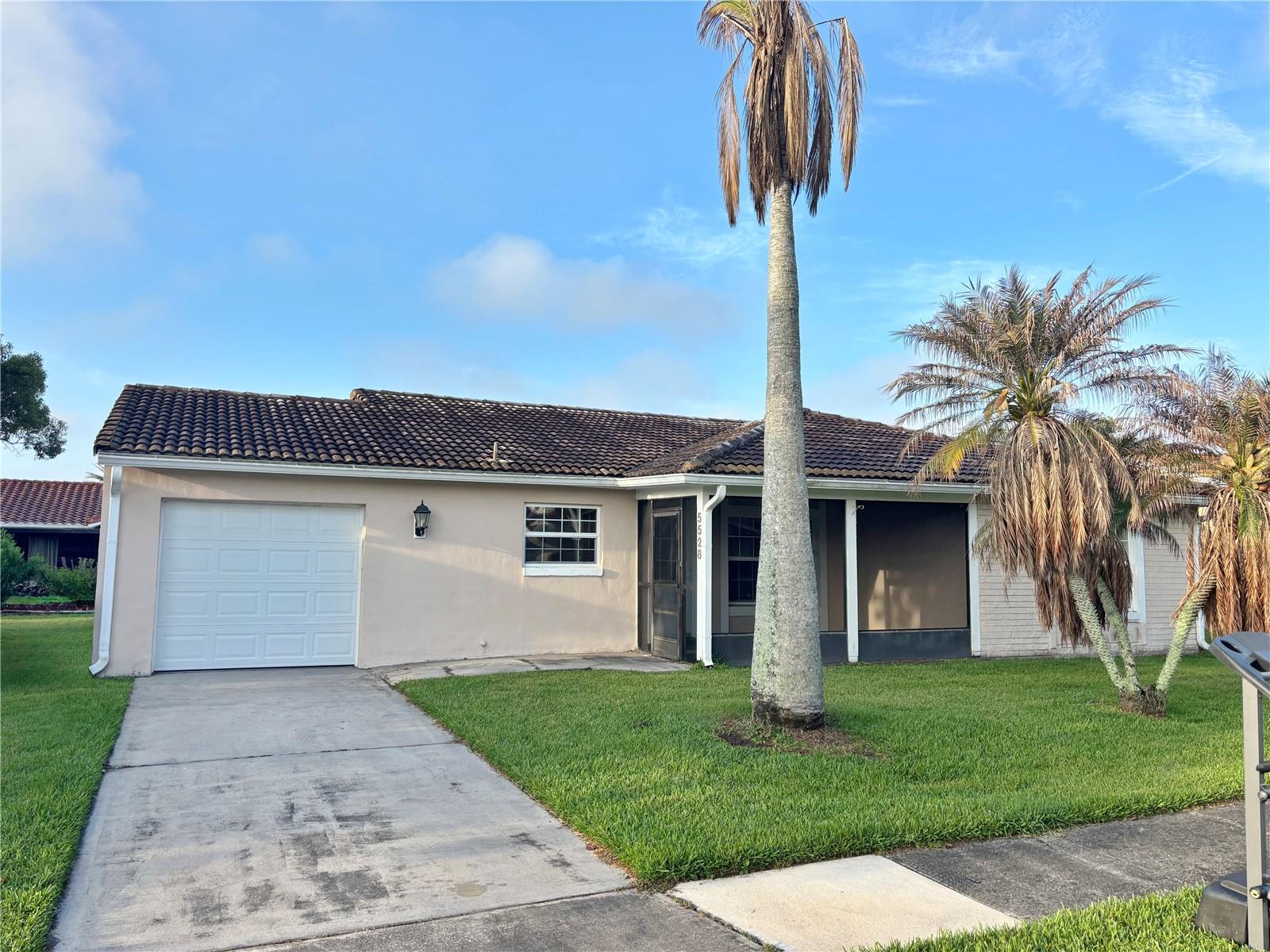 5528 MINUTE MAN CT Property Photo 1