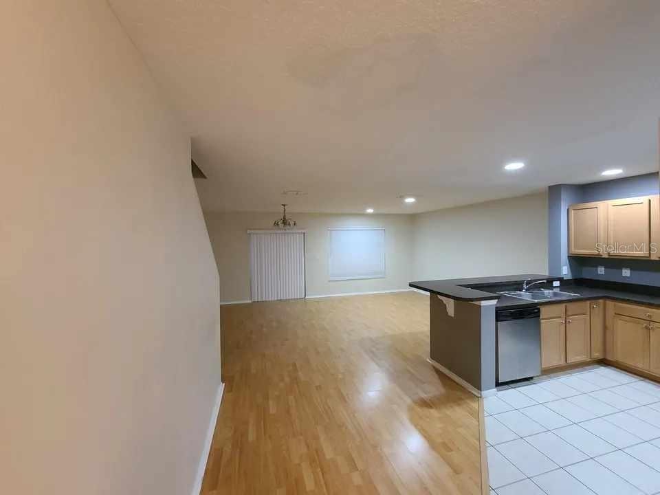 1034 Chalcedony St Property Photo 5