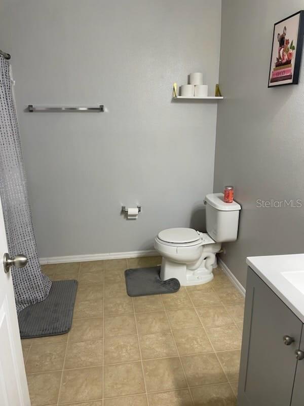 1034 Chalcedony St Property Photo 10