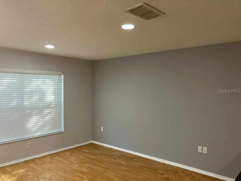1034 Chalcedony St Property Photo 12