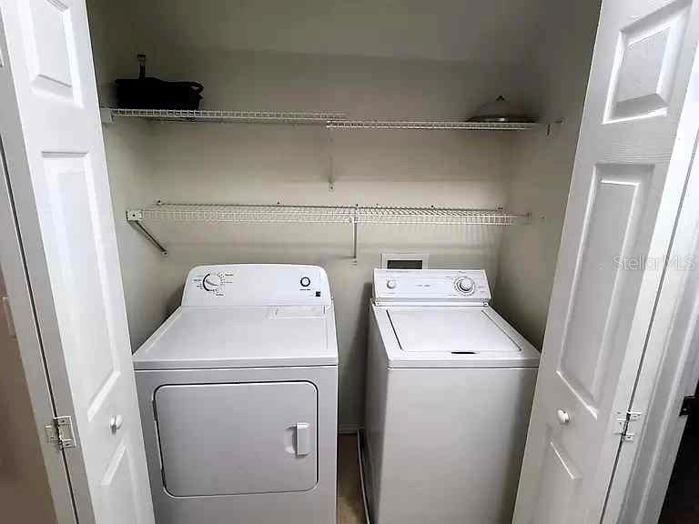 1034 Chalcedony St Property Photo 14