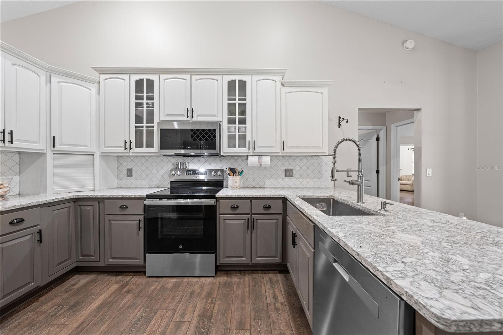2065 Mustang Ct Property Photo 7
