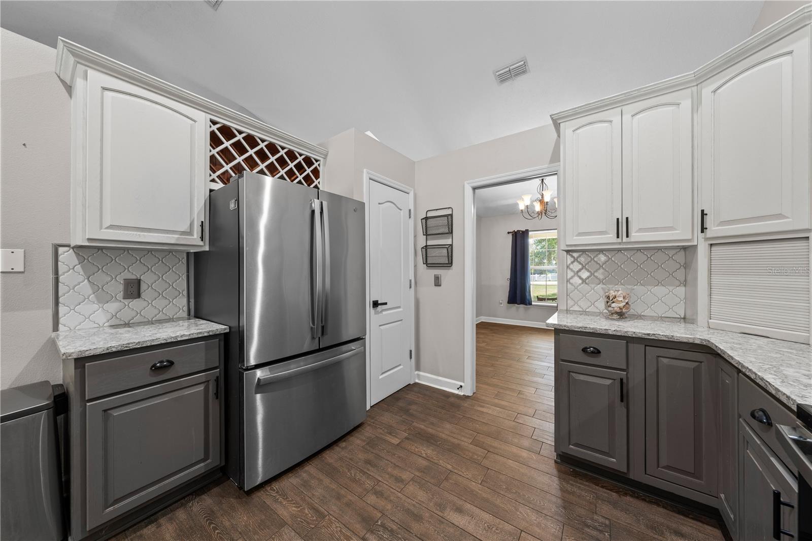 2065 Mustang Ct Property Photo 9