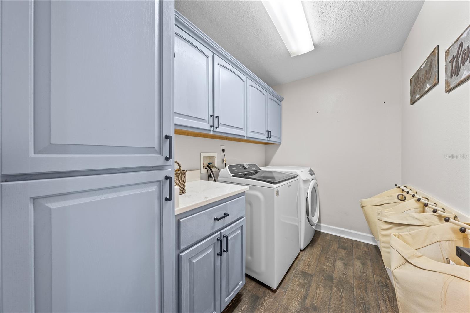 2065 Mustang Ct Property Photo 41