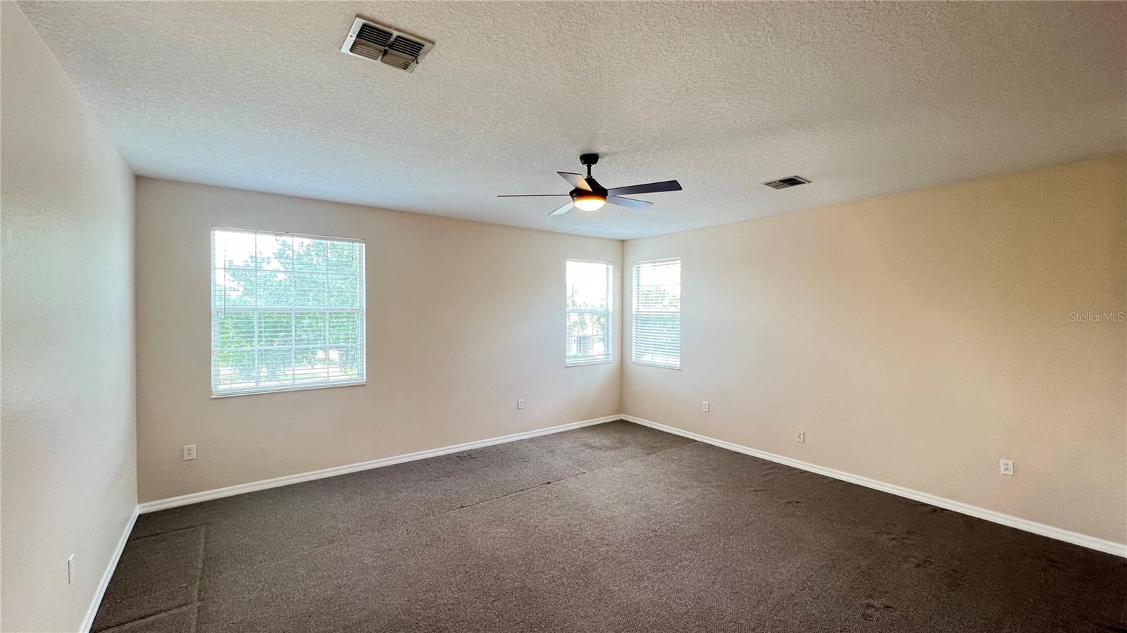 806 Lost Grove Cir Property Photo 42
