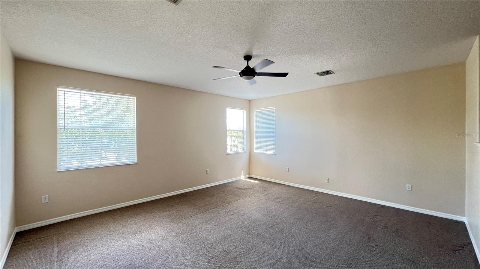 806 Lost Grove Cir Property Photo 51