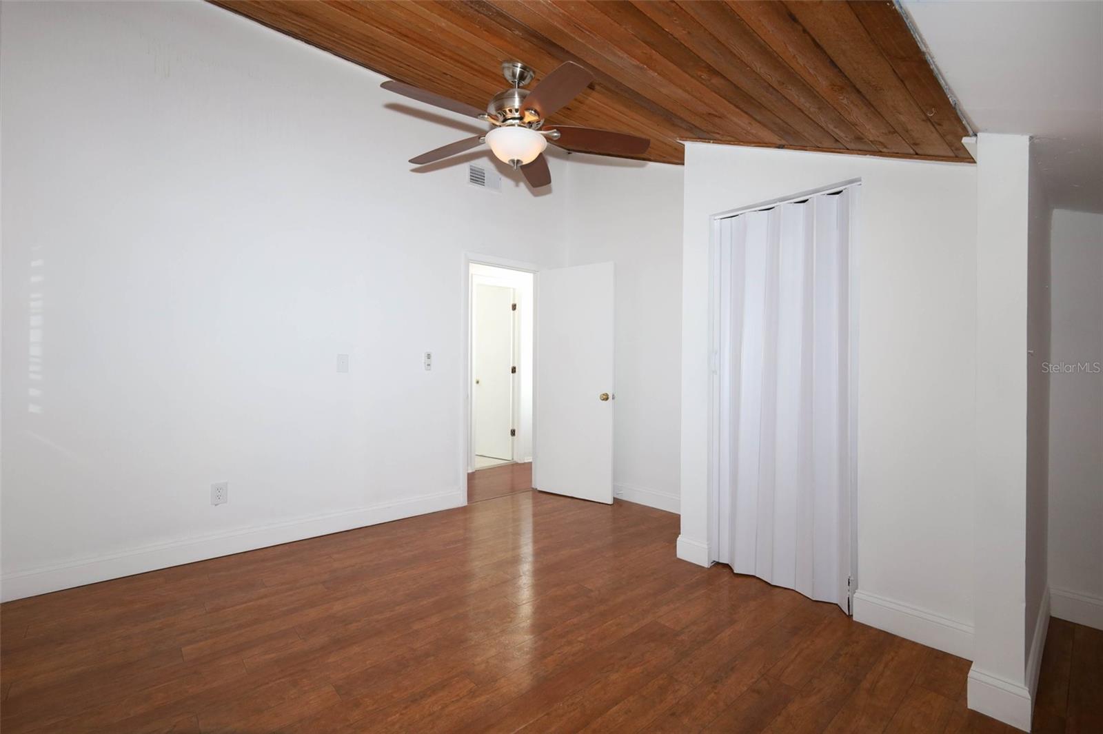 S5152169 Property Photo 38