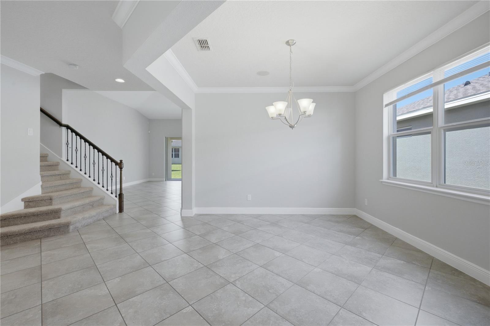 6023 W Town Center Blvd Property Photo 6