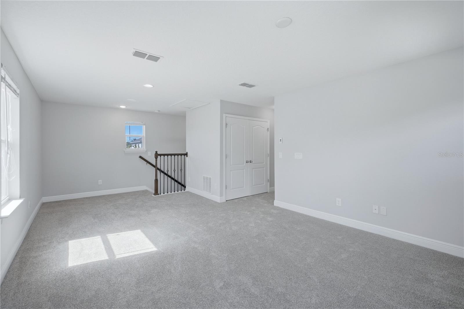 6023 W Town Center Blvd Property Photo 23