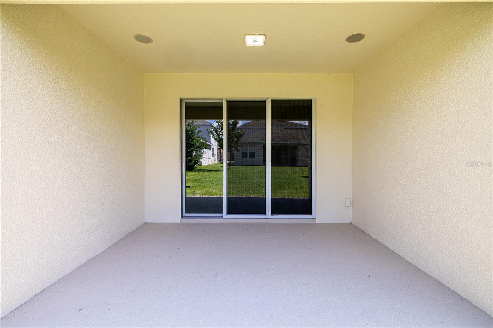 6023 W Town Center Blvd Property Photo 33
