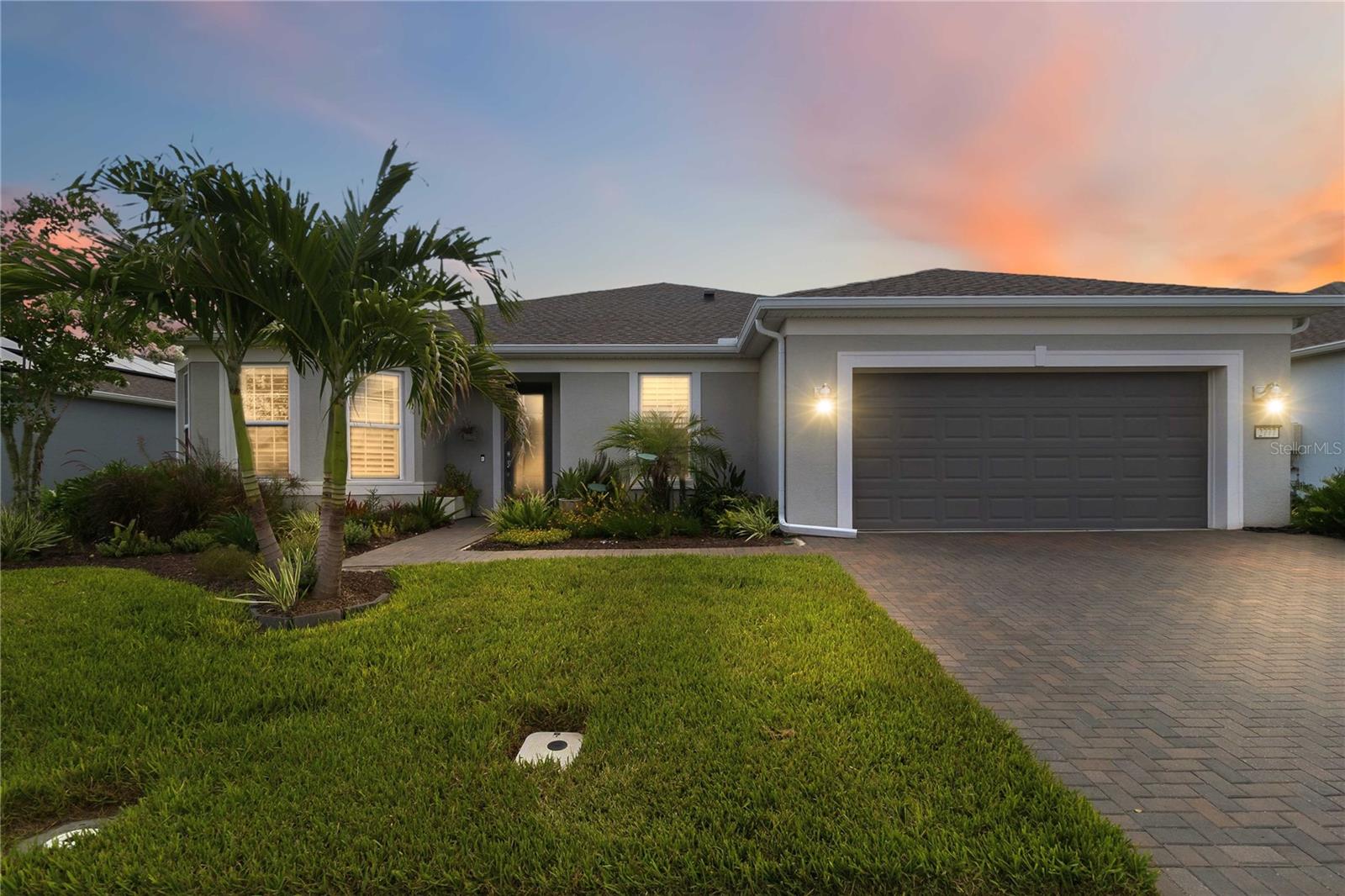 2777 Cherry Blossom Loop Property Photo 3