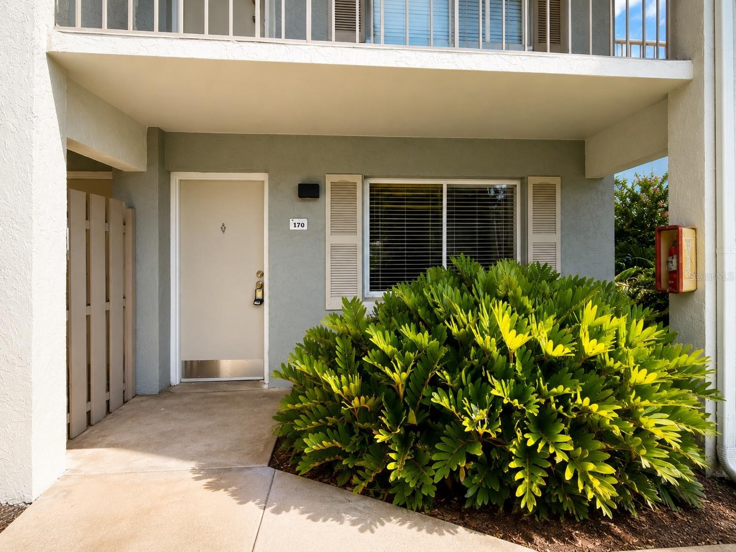120 BLUE POINT WAY #170 Property Photo 1