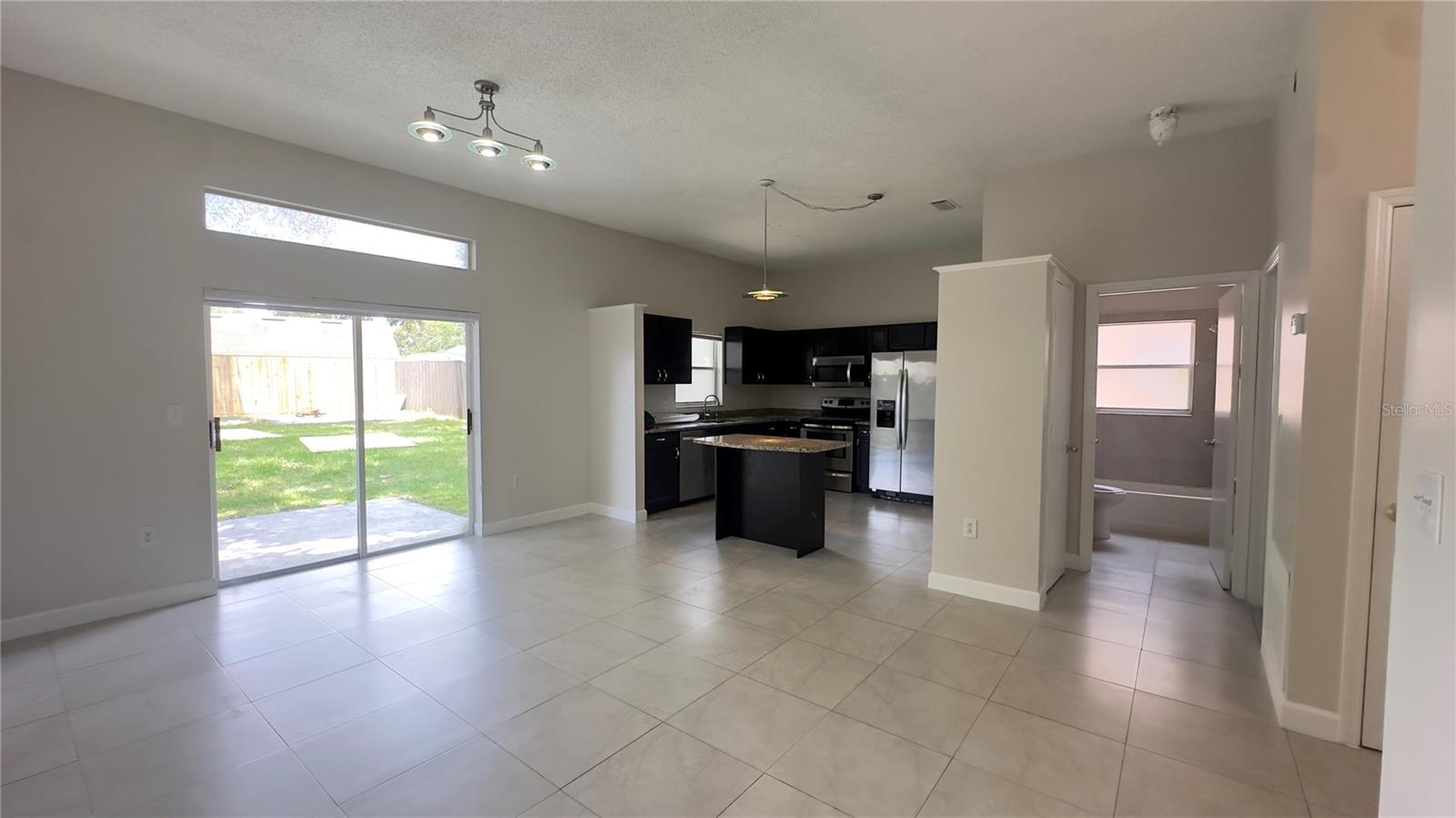 11836 Shotgate Ct Property Photo 4