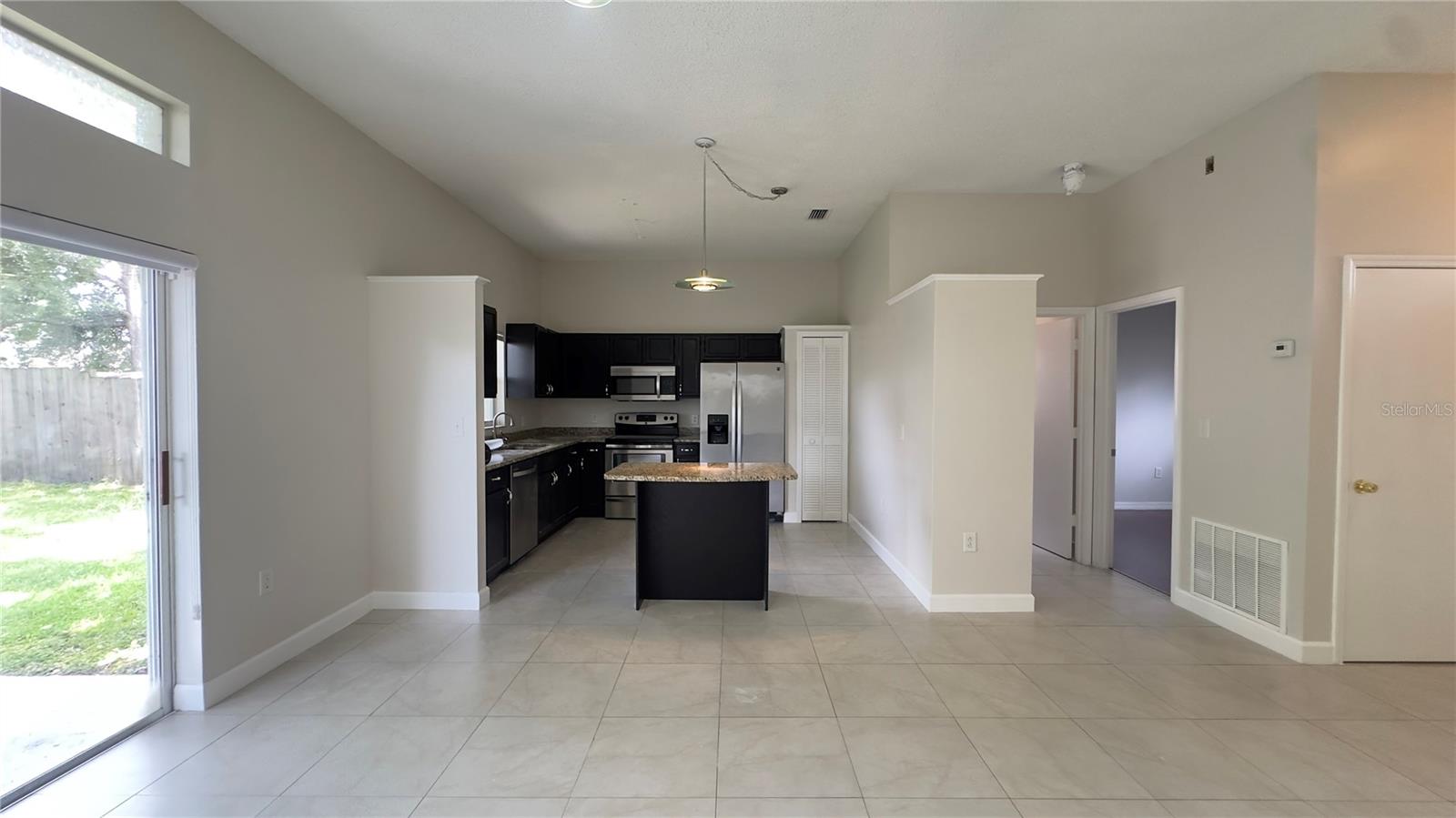 11836 Shotgate Ct Property Photo 5