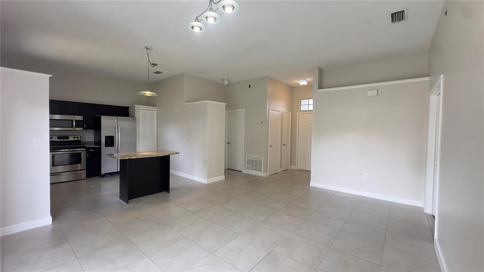 11836 Shotgate Ct Property Photo 7