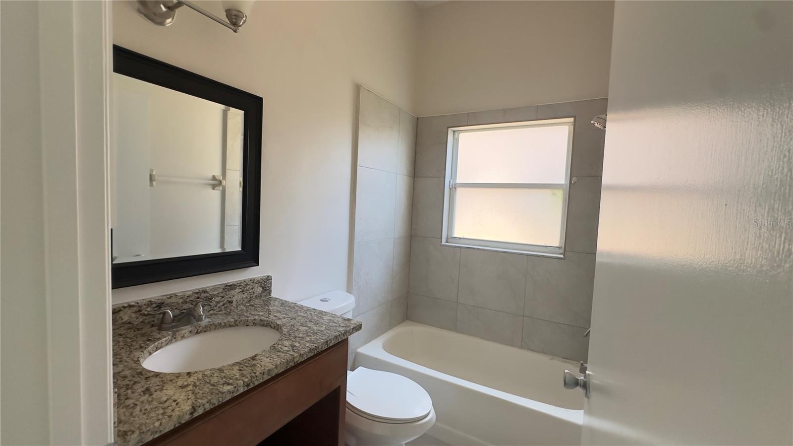 11836 Shotgate Ct Property Photo 8
