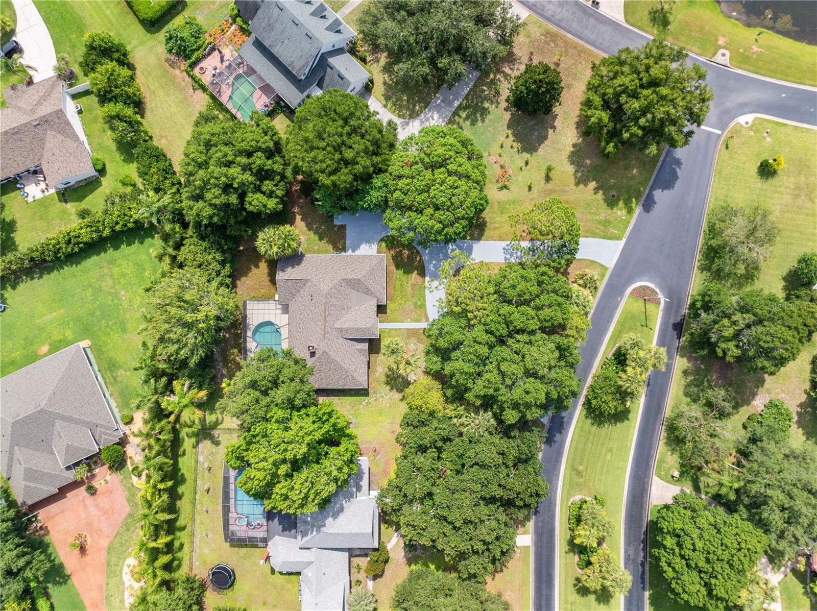 2082 Camelot Blvd Property Photo 72