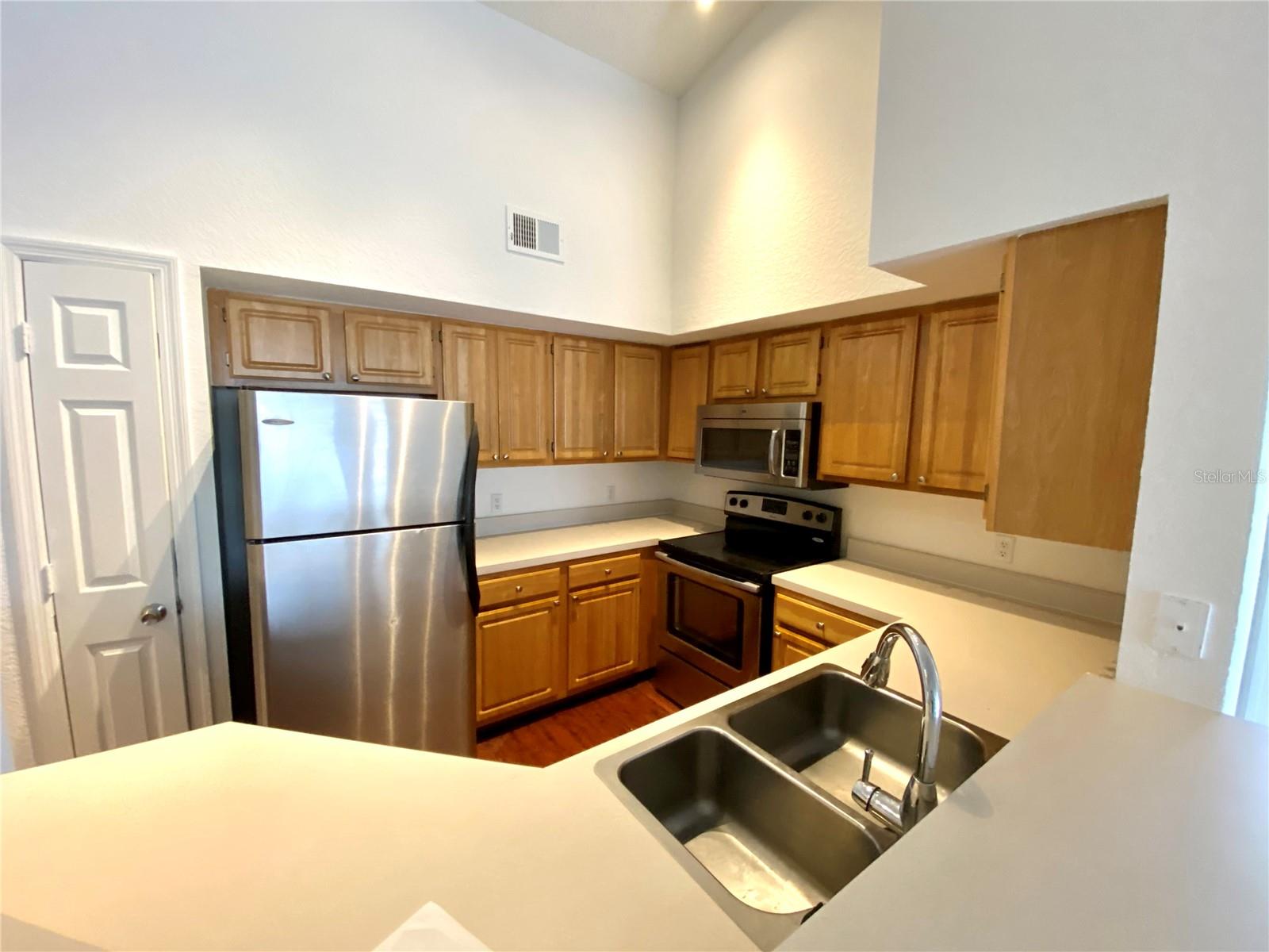 13028 Plantation Park Cir #1226 Property Photo 12