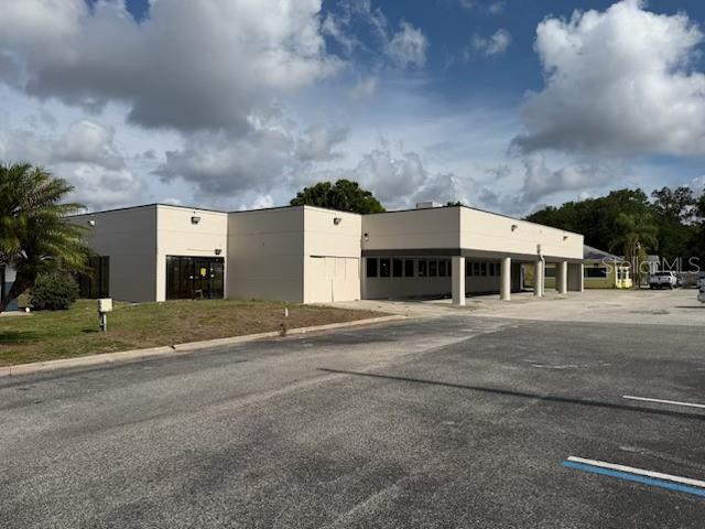 576 N Semoran Blvd Property Photo 1