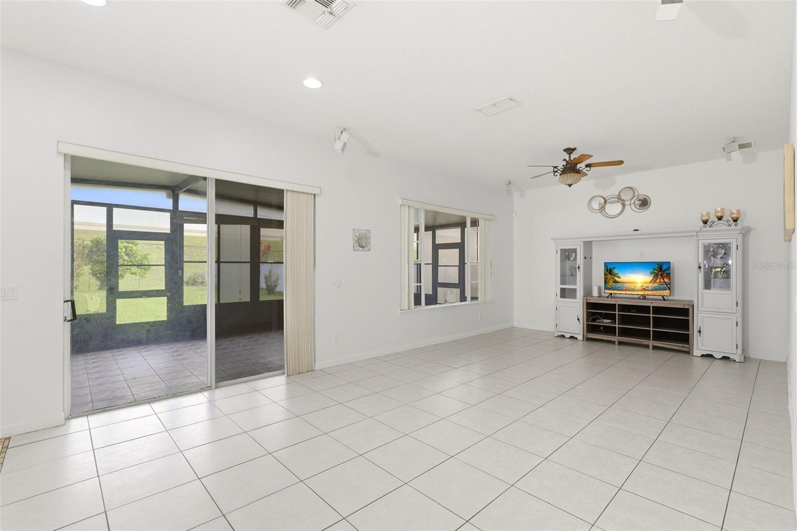1357 Darnaby Way Property Photo 12