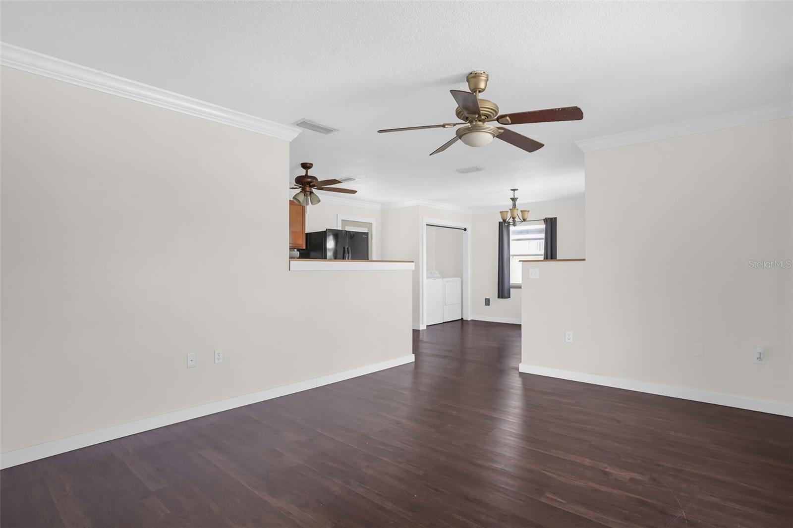 706 Jersey Ave Property Photo 6