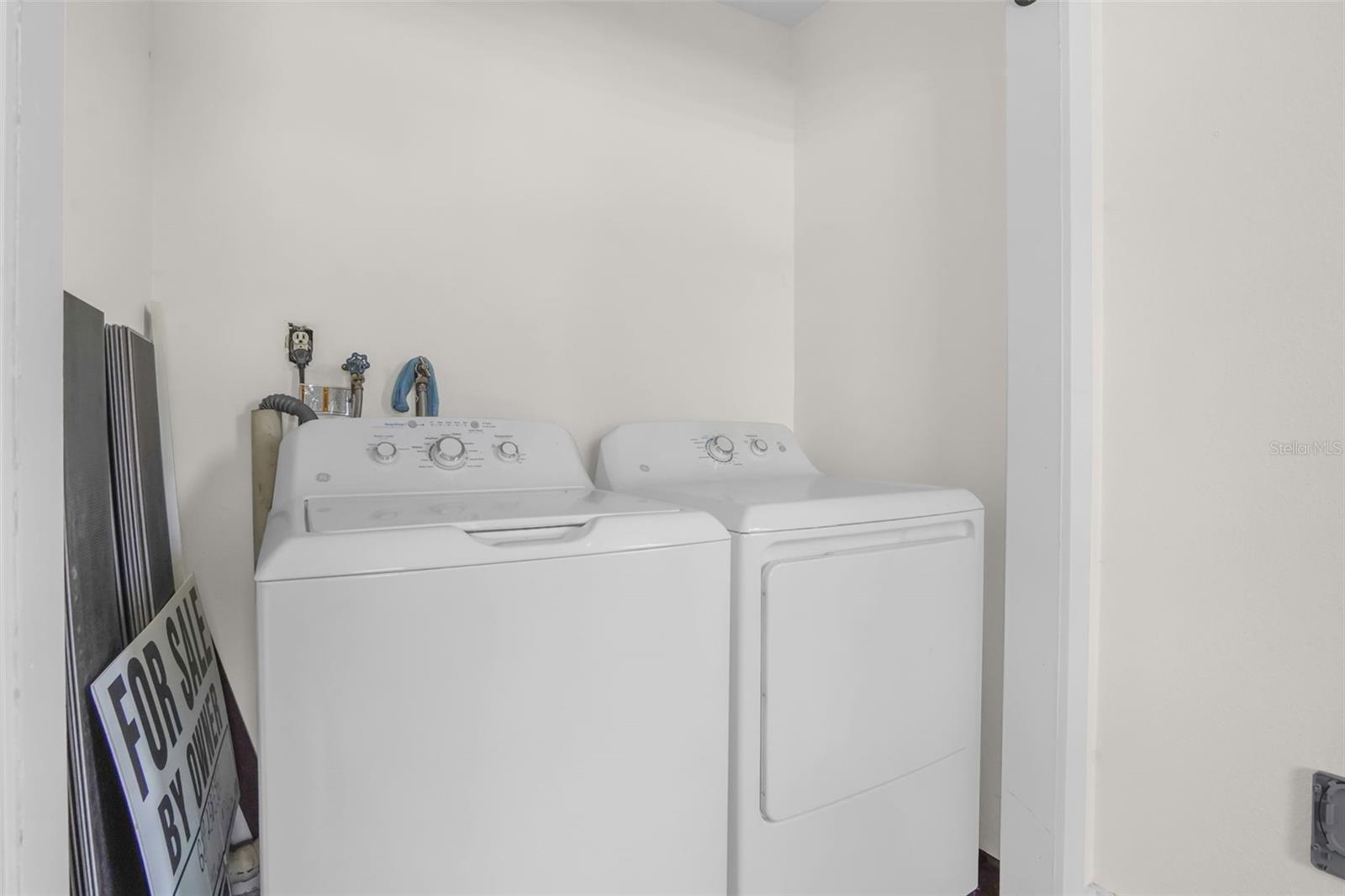 706 Jersey Ave Property Photo 19