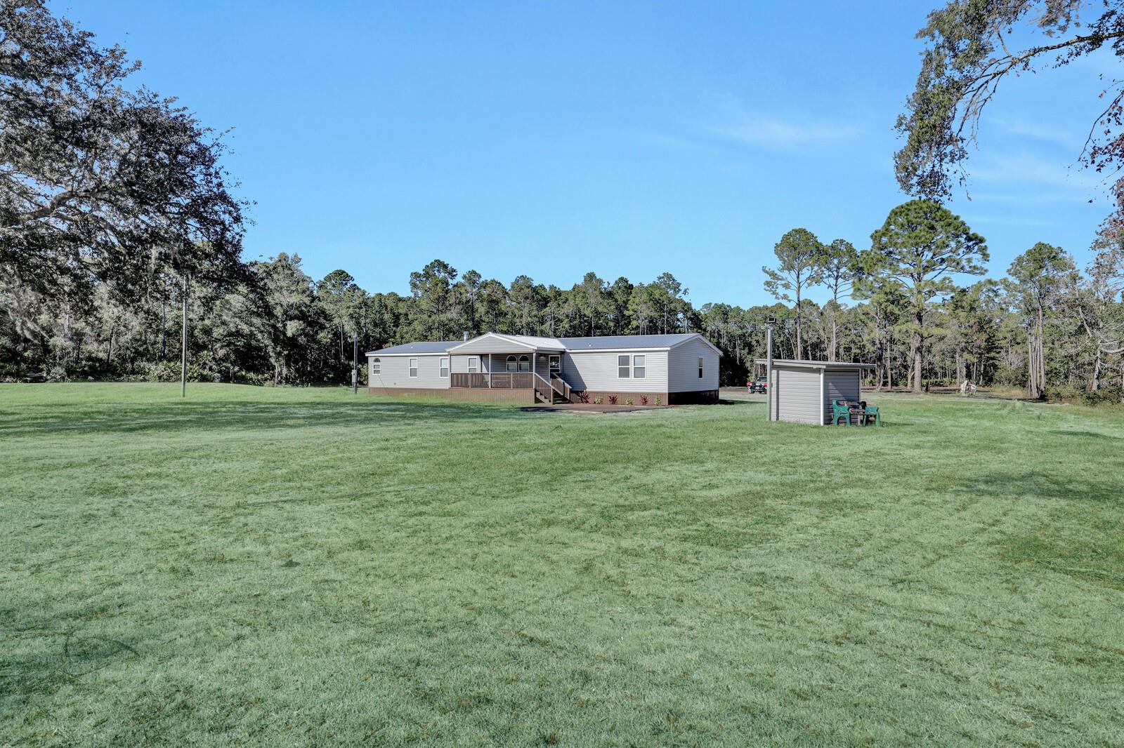 141 Woods Rd Property Photo 1
