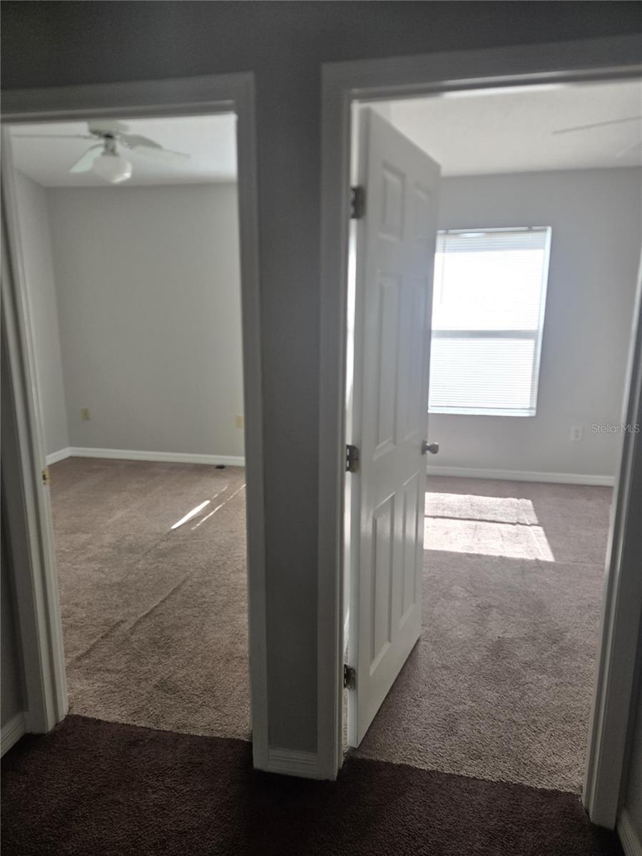 718 Florida Palms Ct Property Photo 3