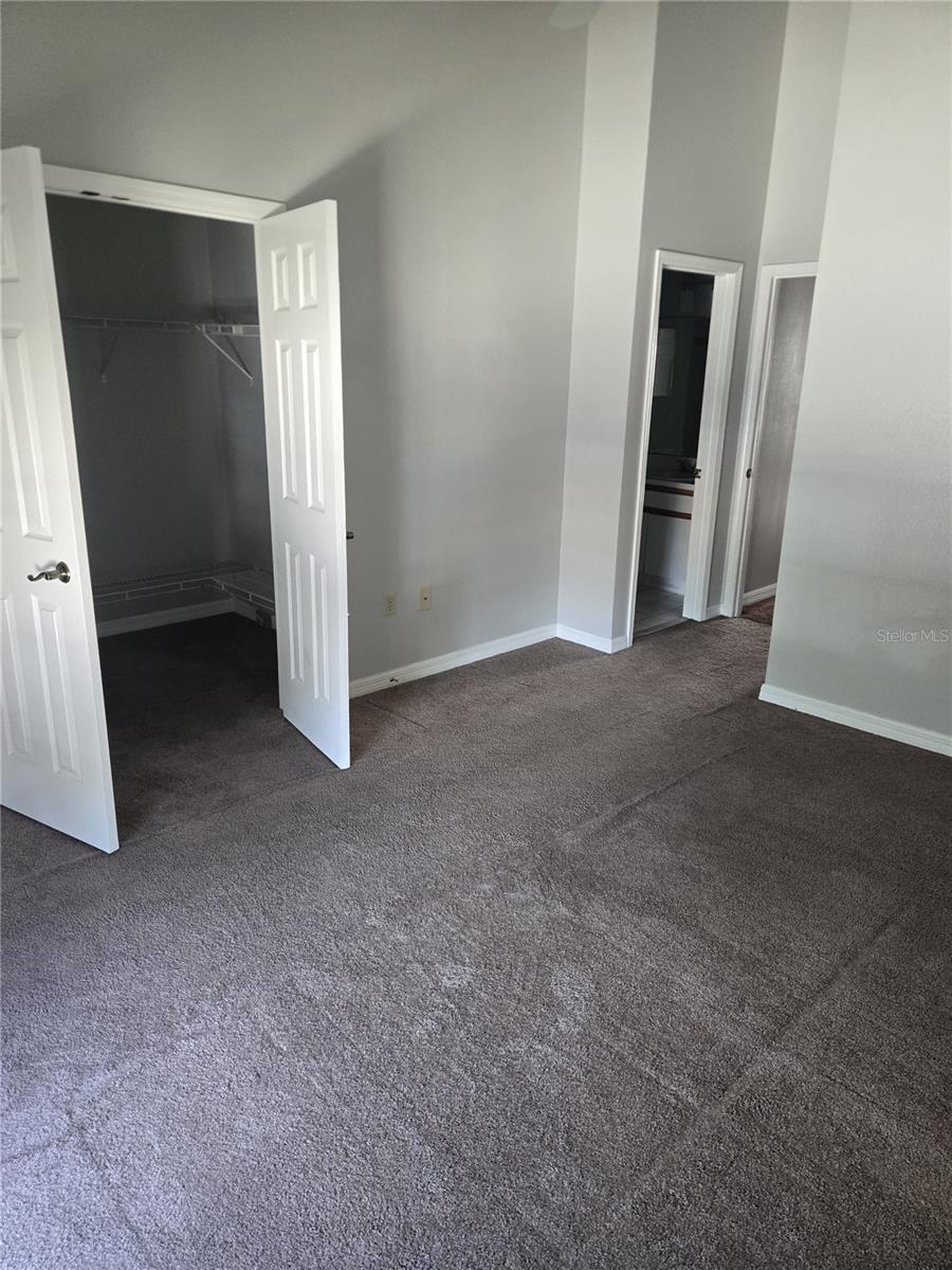 718 Florida Palms Ct Property Photo 4
