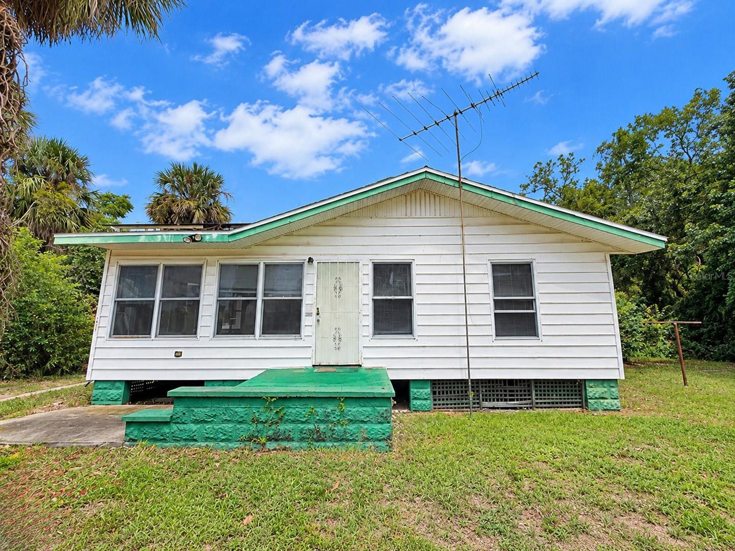 1805 E ORANGE AVE Property Photo 1