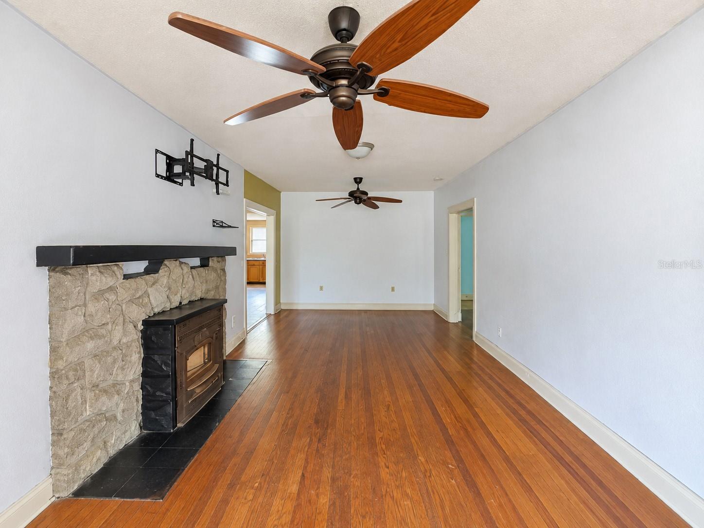 1805 E Orange Ave Property Photo 3