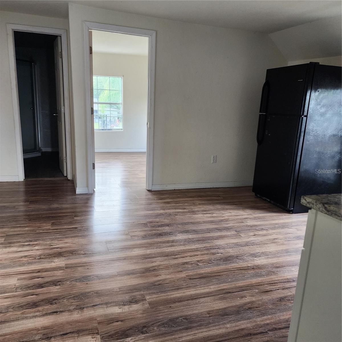 1414 Minnesota Ave #b Property Photo 3