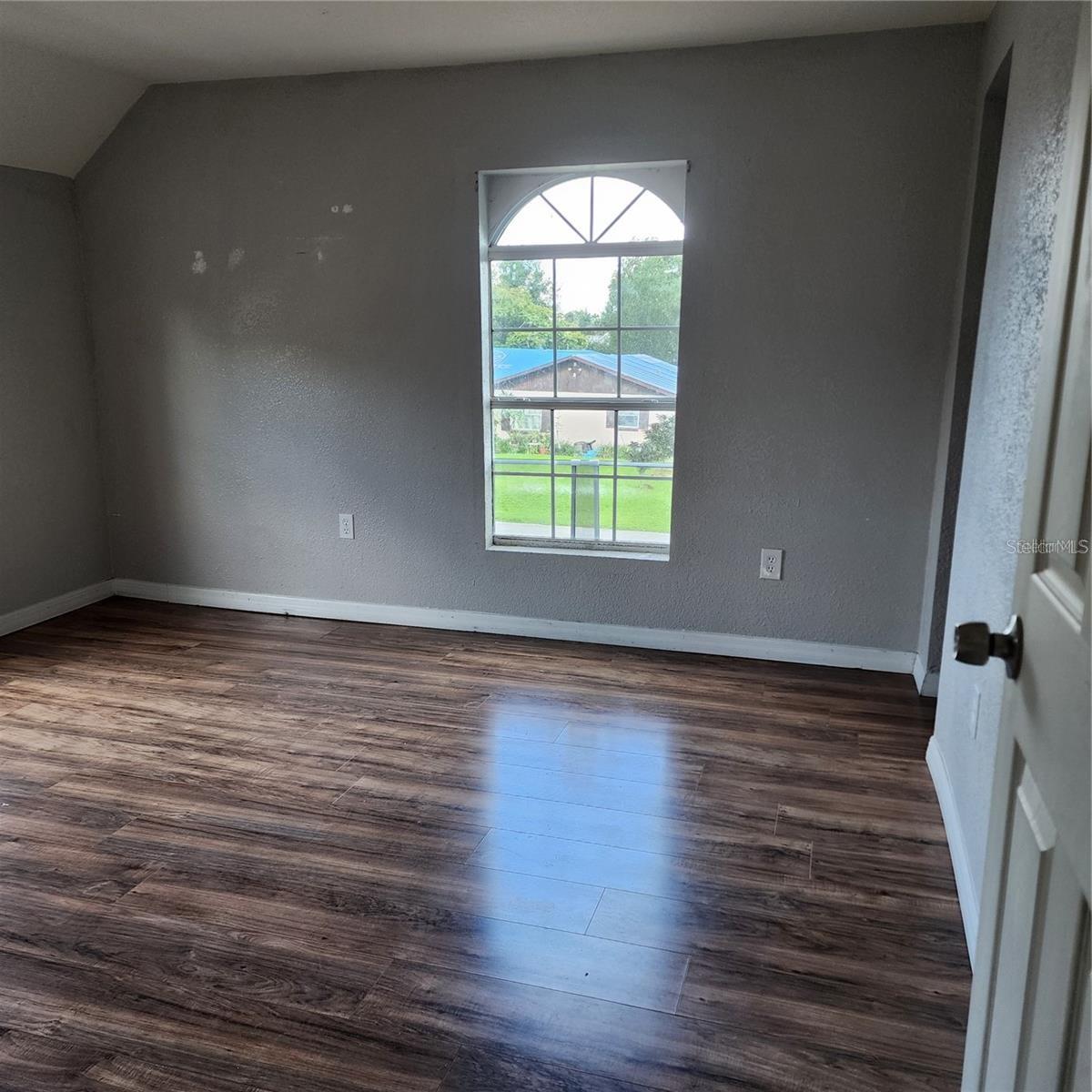 1414 Minnesota Ave #b Property Photo 8